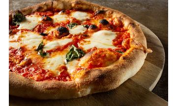 The History of Pizza in Naples